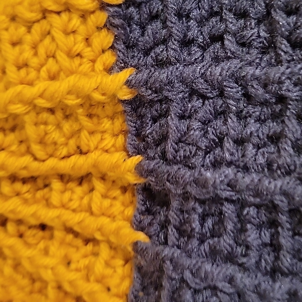 HAND CRAFTED pom-pom hat beanie HANDMADE with fleece lining at ears crochet - Picture 4 of 7